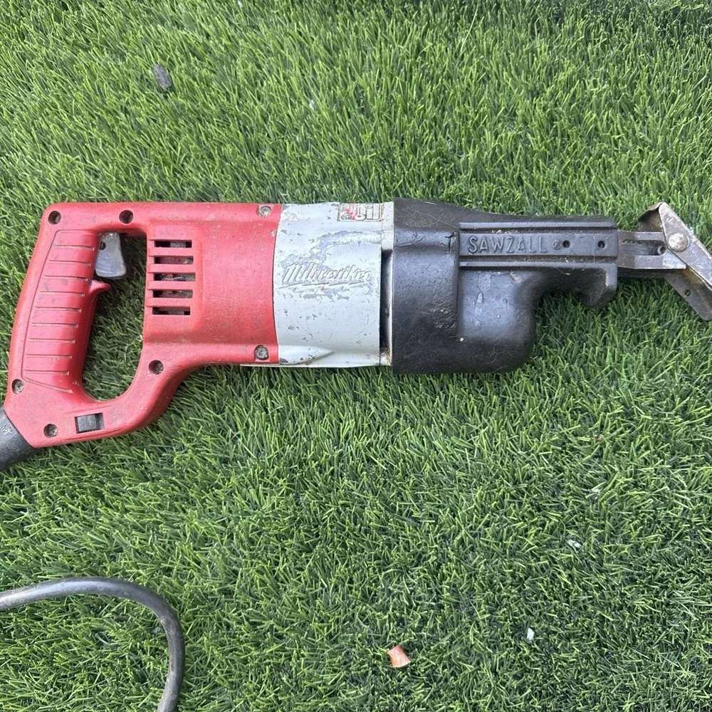 Milwaukee 6507 - Sawzall Reciprocating Saw!! Tested!! FREE SHIPPING!